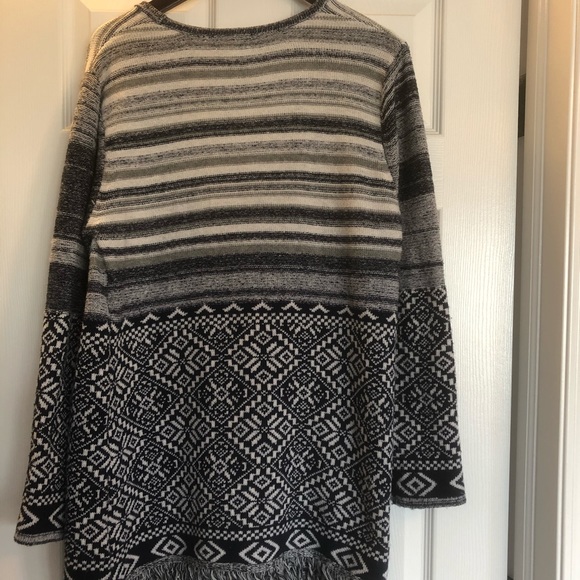 Navy and Grey Cardigan with Fringe - Picture 4 of 5